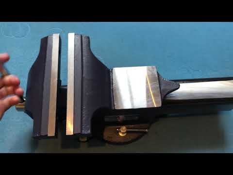 Ручной инструмент СОРОКИН Тиски поворотные 200мм (8''), видео 2