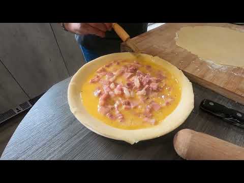 "Delicious Homemade Bacon and Egg Pie Recipe: A Savory Delight for Every Occasion!"