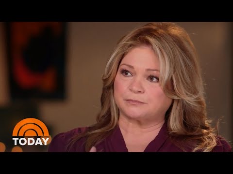 download lagu mp3 mp4 Valerie Bertinelli, download lagu Valerie Bertinelli gratis, unduh video klip Valerie Bertinelli