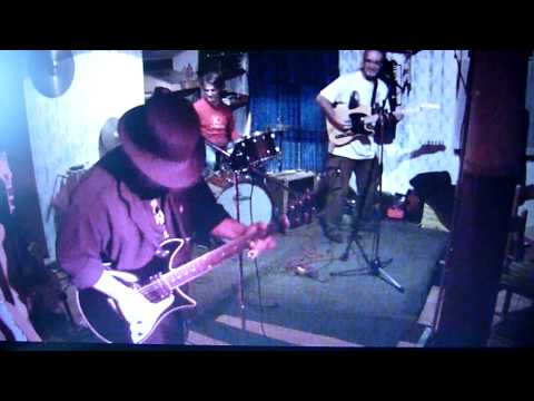 Leadbelly Rossi trio