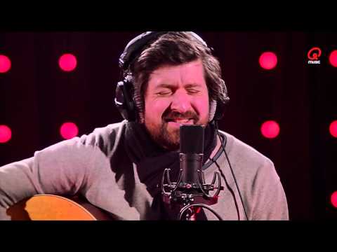 Tom Helsen - Sun In Her Eyes (live bij Q)