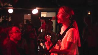Florrie "Begging Me" Live in Madrid