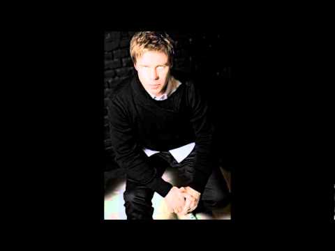 2011 - ID 05 = Gary Proud - Supernatural (Original Mix)