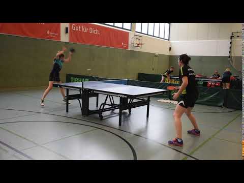 Selina Eggers - Lina -Marie Engelmann ( SV Bergheim ) am 03.11.2019: 6:11, 11:3, 11:9, 9:11 und 9:11