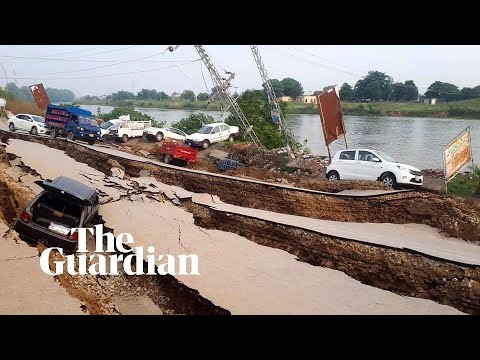 Earthquake in Pakistani Kashmir leaves dozens dead