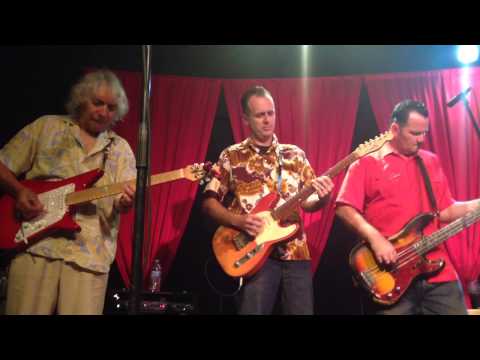 Albert Lee and Tommy Harkenrider playing some Bob Wills