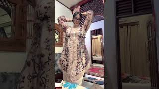 Download lagu 🔴 Tante lagi rapihin rambut adiknya mp3