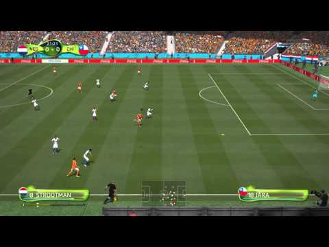 FIFA 14 World Cup: Netherlands v Chile - 1st Half