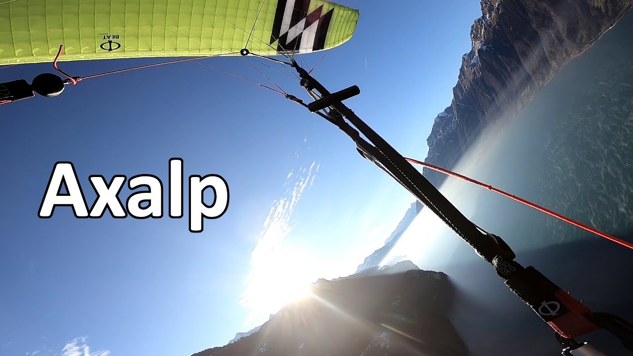 Soar through the sky with an exhilarating paragliding adventure in Axalp.