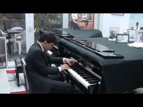 Liszt Tarantella  from  Venezia e Napoli Pianist- Nuron Mukumi