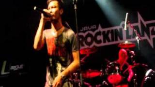Download lagu Respects - Serba Salah (Live @ Java Rocking Land 2010) mp3