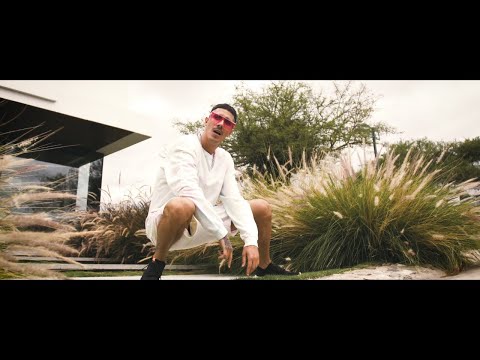 POYØ -  Ella Tiene Ventaja (Video Oficial)