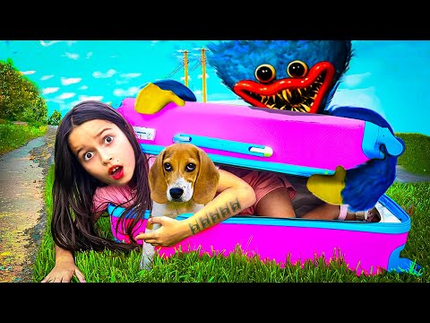 Huggy Wuggy Puppy Playtime kommt ins Haus und nimmt Adri mit