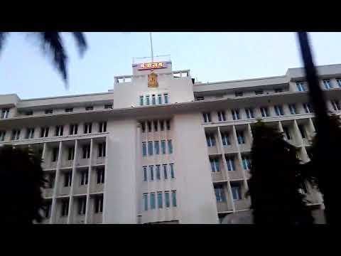 Mumbai Unveiled: A Mobile Journey through the City's Pulse and Charisma