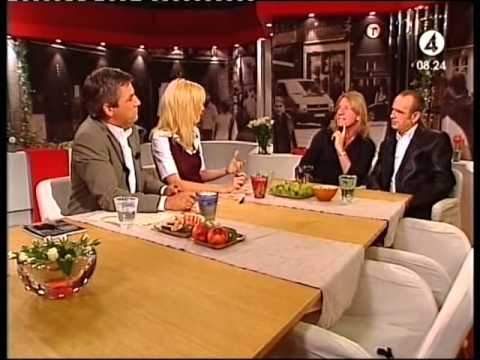 Status Quo –Interview (The Party Ain't Over Yet)