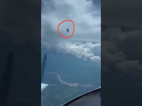 UFO filmed from Plane Window