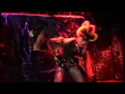 Islana Detox - tunnel halloween - 01-11-14 by leks