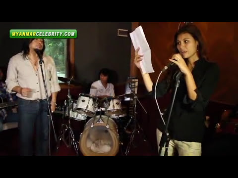 Rock ဂီတ ဖျော်ဖြေပွဲအတွက် ပြင်ဆင်နေကြတဲ့ အနုပညာရှင်များ