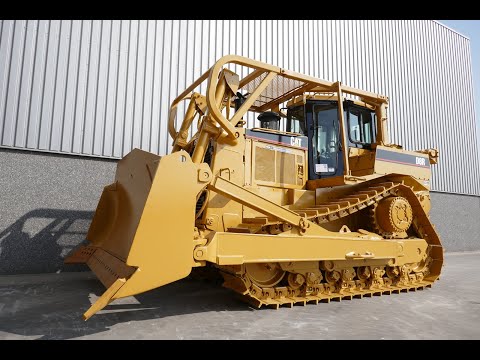 Demonstration video Caterpillar D8R dozer