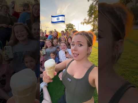 Пою вместе с подписчиками из Израиля мороженое на разных языках❤️