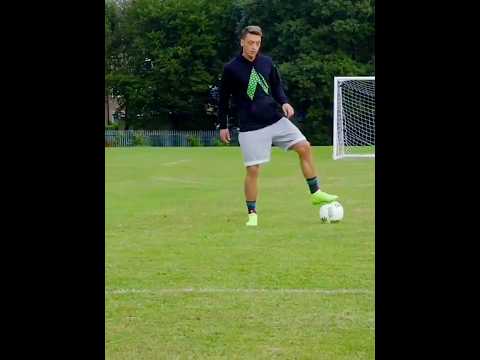 Mesut Özil’s Touch 😮‍💨