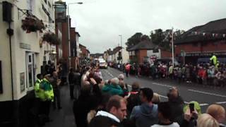 preview picture of video 'Oadby Olympic torch run 02072012.AVI'