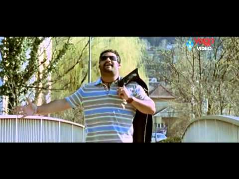 ఏకాంతంగా