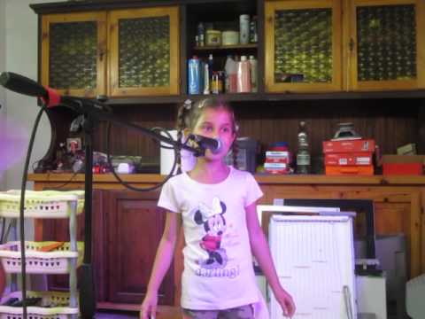 Benedetta canta Finchè la Barca va