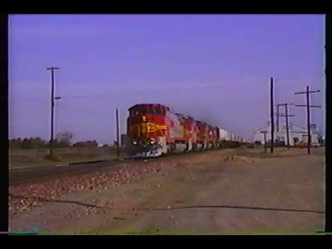 Santa Fe 768 Train 199 at Oakley 1991