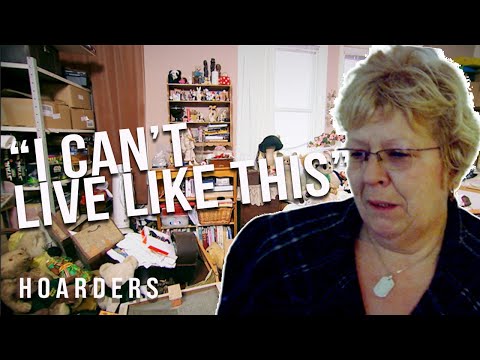 Hoarder Is Stuck In Her Own Home | Hoarders