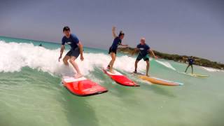 preview picture of video 'SURFING IN PUNTA CANA. MACAO SURF CAMP'