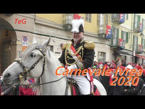 Generale sale a cavallo - Carnevale Ivrea 2020