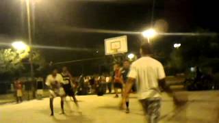 preview picture of video 'Basquete na Praca do 24 (26/06/2014) p2'