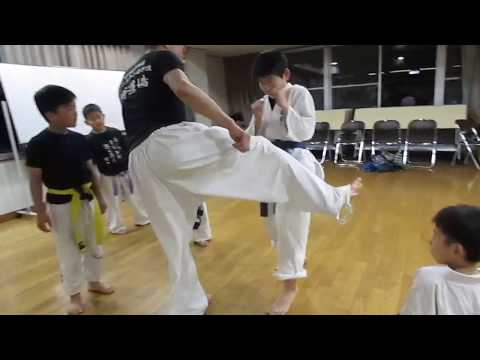 ローキックを効かせるコツ