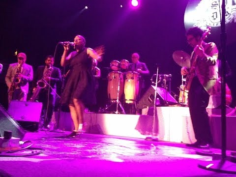 Sharon Jones "Long time, wrong time" live, Fillmore SF, 29 March 2014