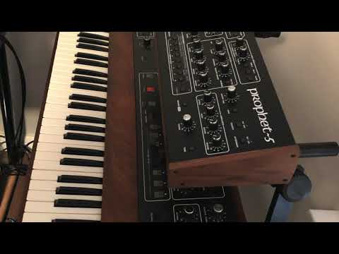 Пример звучания аналогового синтезатора Sequential Prophet-5 Desktop Module