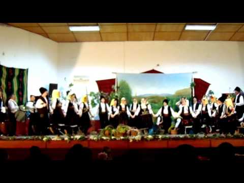 Susreti sela 2015  KUD  Karbulovo, dečiji folklor igraju izvorne igre iz Negotina