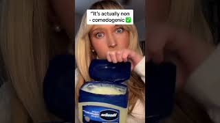 Vaseline clogs pores ?!?! #vaseline #esthetician #skincareroutine