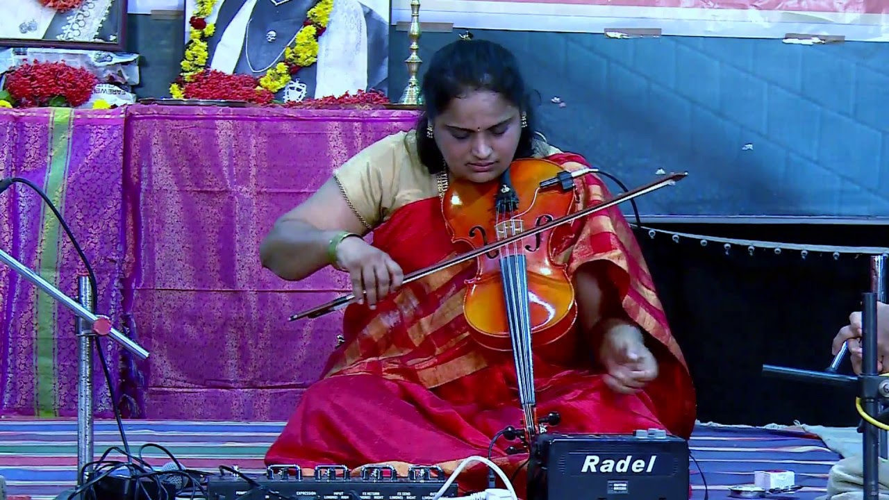 Jyotsna Srikanth presents Gowri Sutham in Raga Mohana Kalyani on the 7 stringed viola.