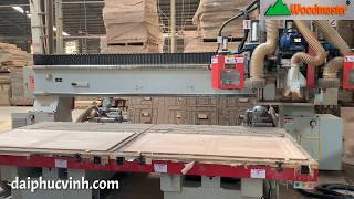 WOODMASTER. MÁY CNC 2 Bàn Thay Dao tự động có trục cưa cắt xuay 90 độ Tốt nhất thị trường Việt Nam