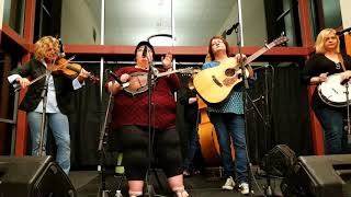 Sister Sadie  / 900 Miles