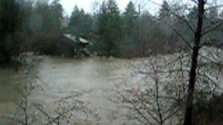 preview picture of video 'South Fork of the Snoqualmie River Flooding'