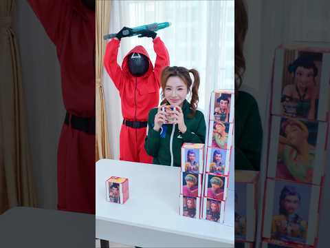 KDH Cosplay Snack Box Stacking Game! Can We Clear It? #kpopdemonhunters