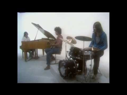 10CC - People In Love. The official video. HD quality. (HD)