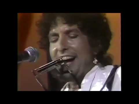 MTV's coverage of Bob Dylan at Live Aid July 13, 1985 + All Stars "We Are The World"