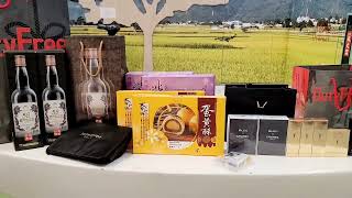 2023年情人節禮物推薦｜桃園機場免稅店購物YSL恆久完美無瑕持妝粉底、4色時尚眼影、奢華緞面漆光唇釉、Nike耐克休閒鞋｜實用的情人節禮物分享