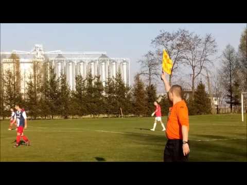 Doping kibiców na meczu w Zadąbrowiu