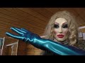Latex Handschuhe Anziehen Mit Female Mask Doll Lisa