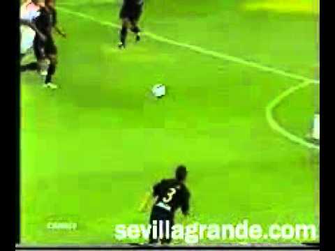 Primer gol de Renato con el Sevilla FC