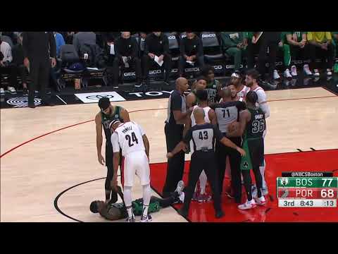 Dennis Schroder CLOWNS CJ McCollum After Tripping 🤣